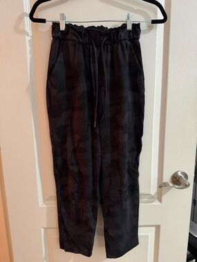 Lululemon High Rise Crop Camo Drawstring Pant